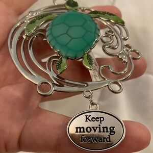 New Ganz hanging sea turtle decoration with, “Keep Moving Forward” on it.